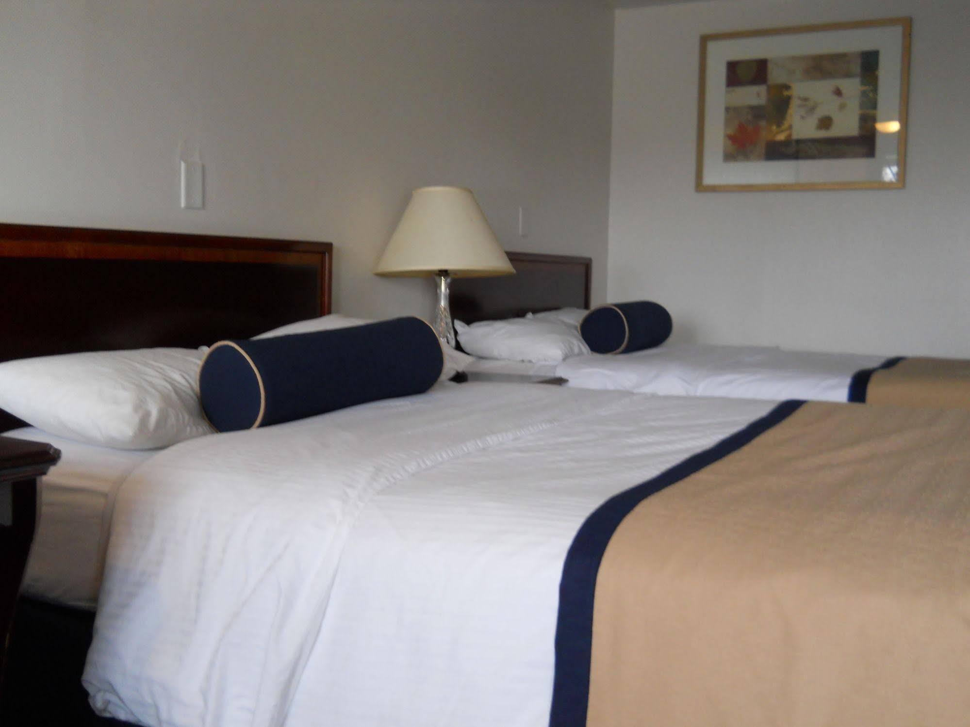Value Inn Kenosha I-94 - Exit 344 Плезънт Преъри Екстериор снимка